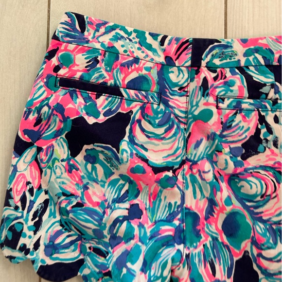 Lily Pulitzer Flattering Shorts - Picture 3 of 7